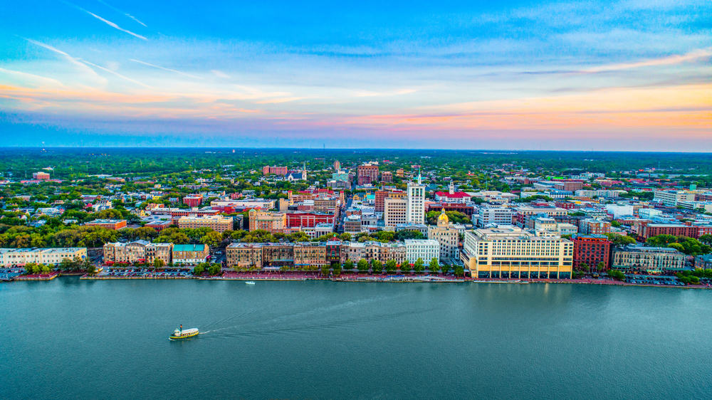 Savannah Georgia downtown skyline