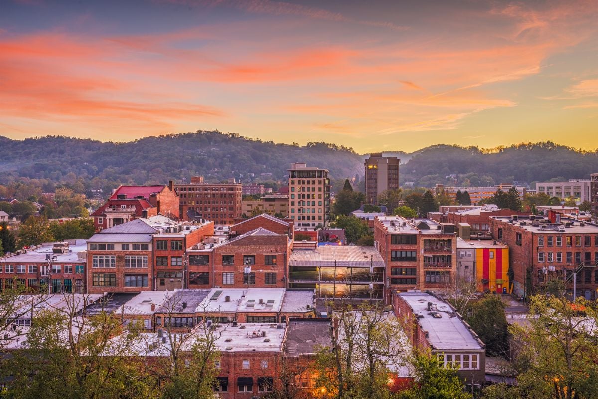 City view and sunset at Asheville, North Carolina.