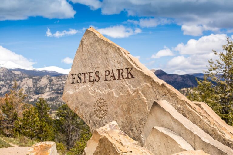 A rock signage at Estes Park, Colorado.