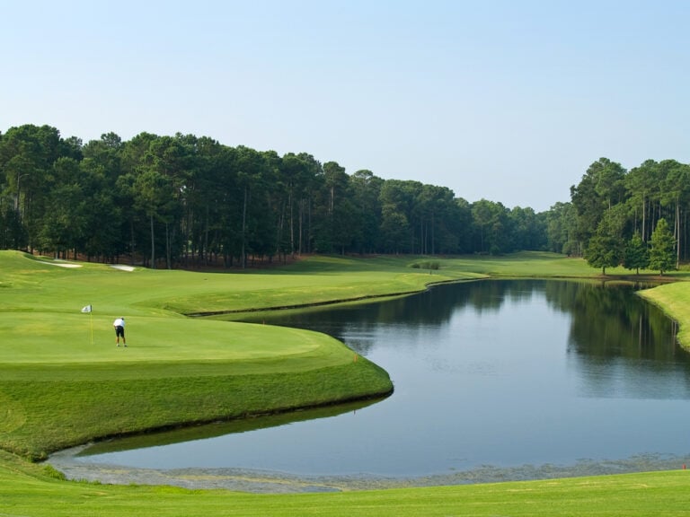 20 of the Prettiest Golf Courses in South Carolina in 2025