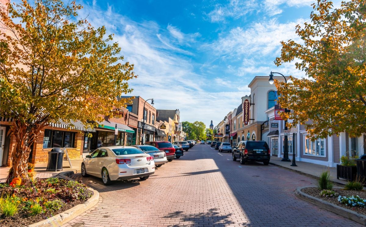30 Best Towns for Antique Shopping in Illinois: Hidden Gems and Must-Visit Destinations for Treasure Hunters