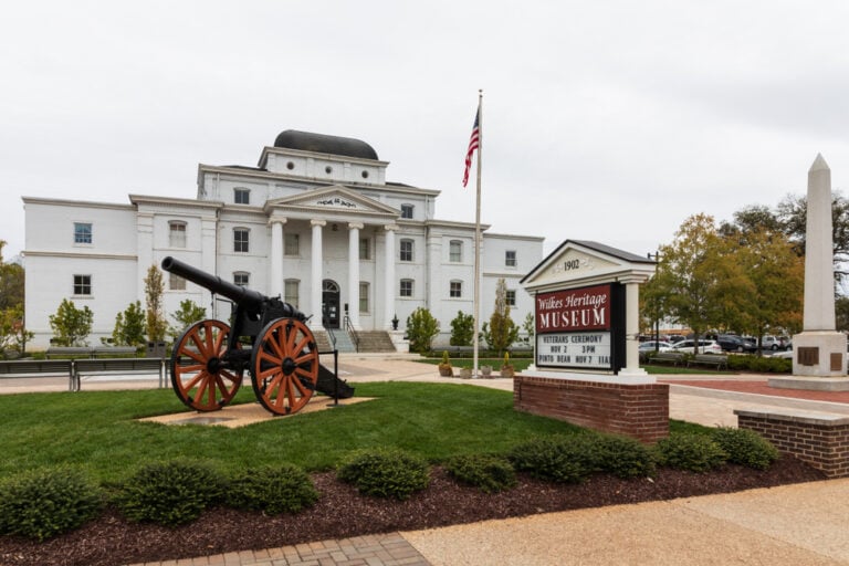 30 Top Antique Shops to Explore in North Carolina