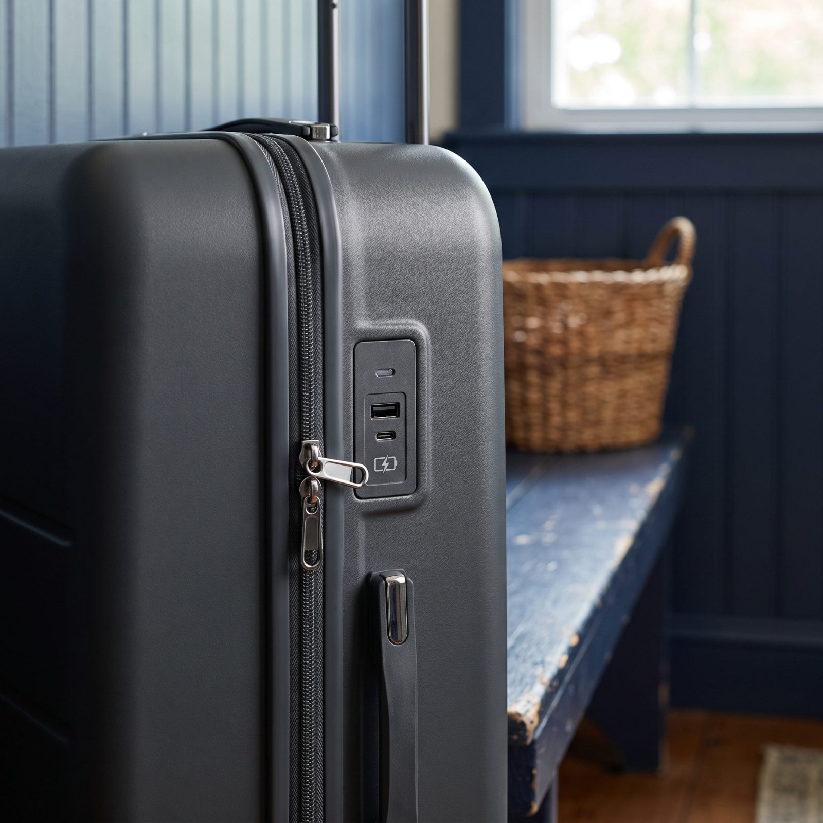 Bringing Smart Luggage With a Battery You Can't Remove
