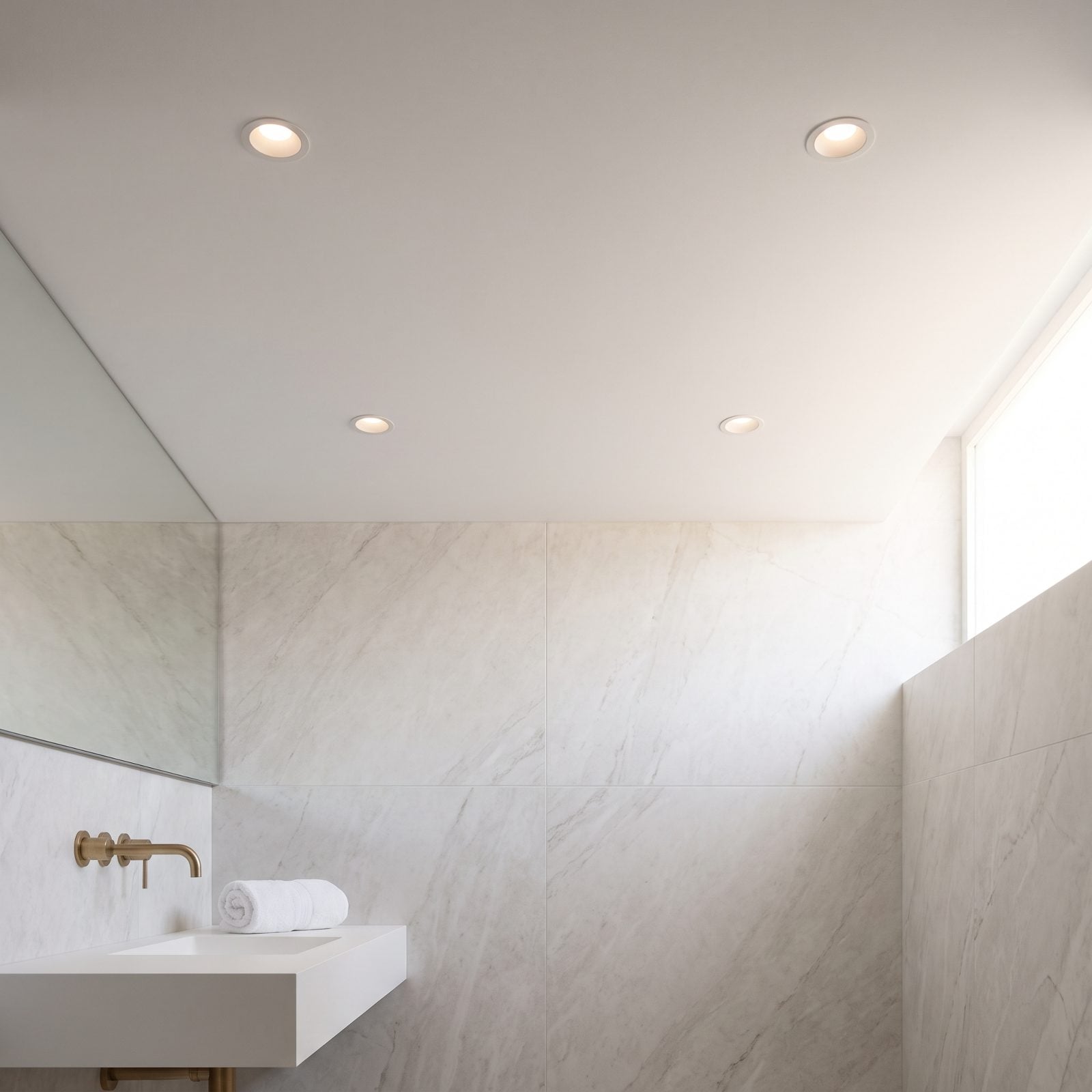 Recessed Ceiling Lights That Leave the Air Clear
