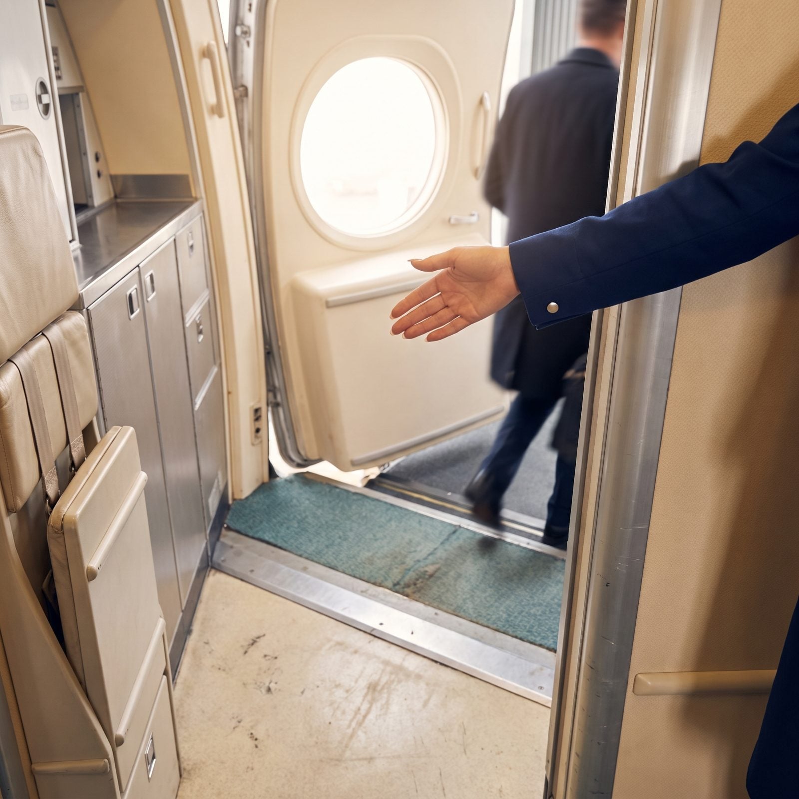 Whether You Return the Boarding Greeting
