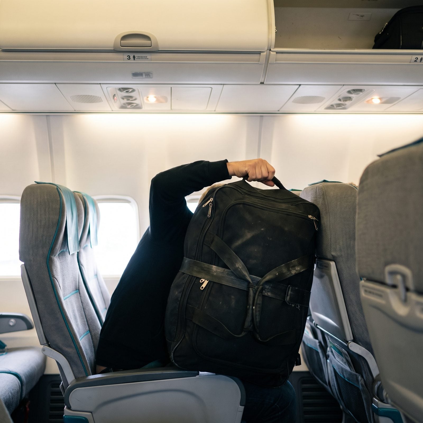 Whether Your Bag Looks Too Heavy for You to Lift Safely
